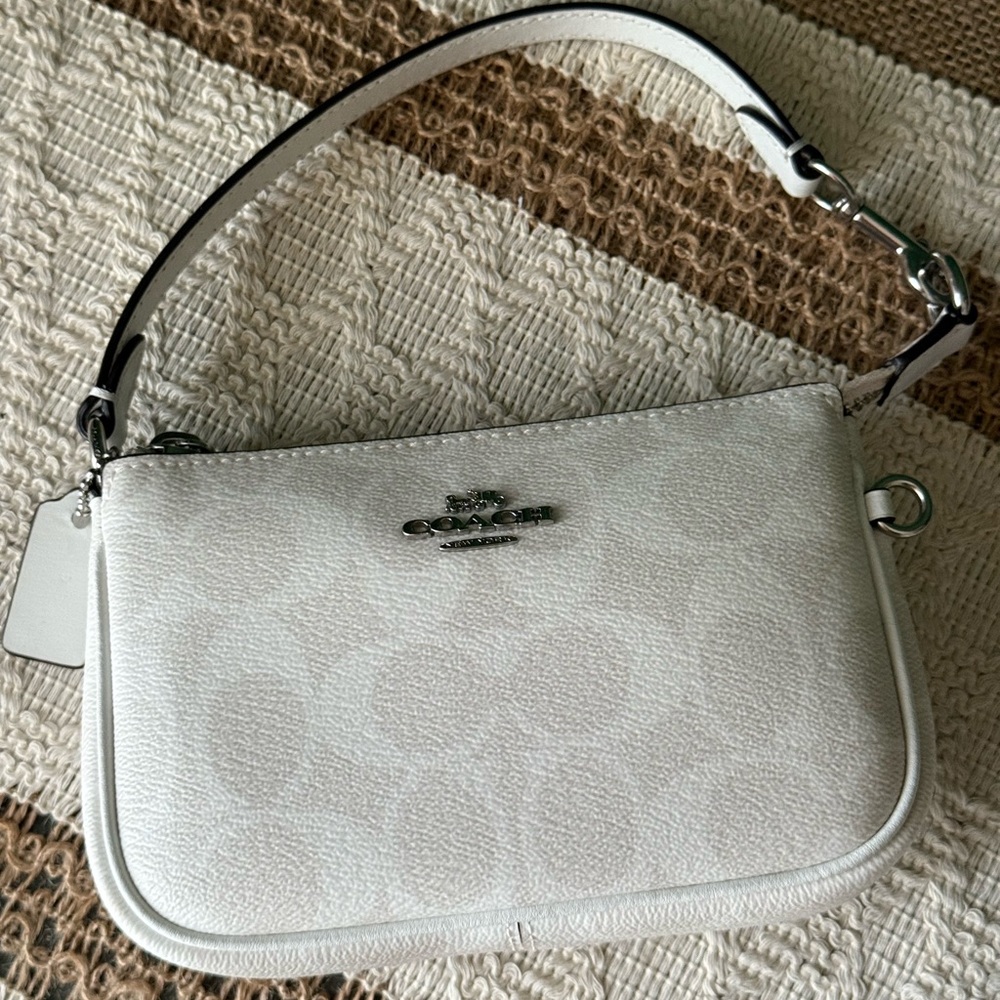 Coach White Leather Shoulder Bag
